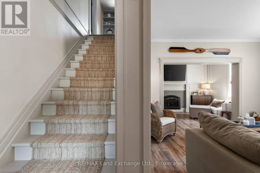 581 Queen Street — photo 21 of 40