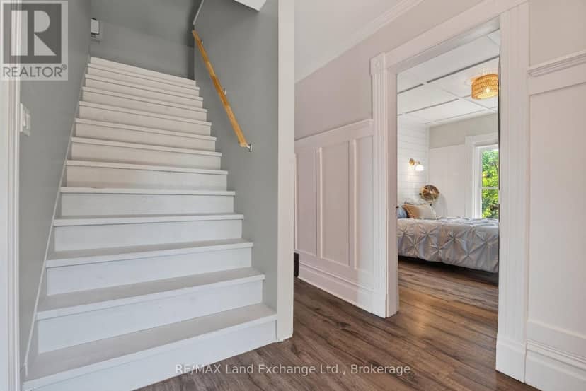581 Queen Street — photo 32 of 40