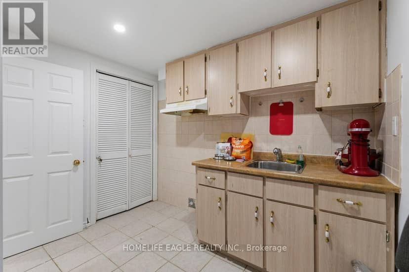 156 Heale Avenue — photo 21 of 26