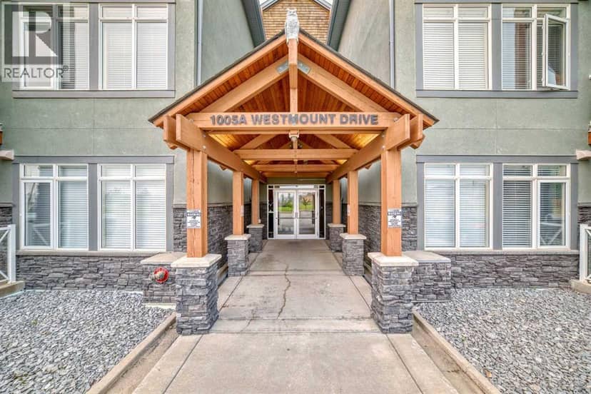 211, 1005A Westmount Drive, Strathmore, photo 2