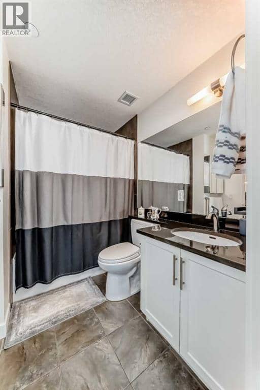 211, 1005A Westmount Drive — photo 30 of 37