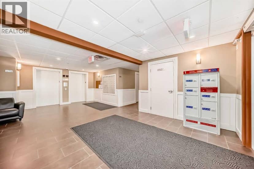 211, 1005A Westmount Drive — photo 36 of 37