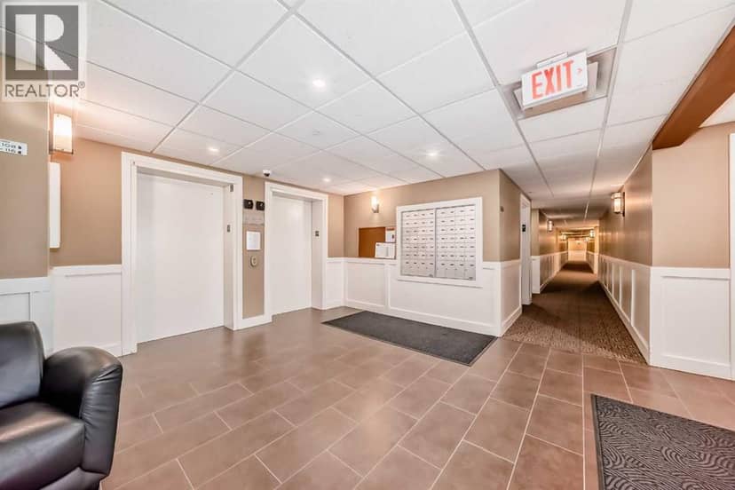 211, 1005A Westmount Drive — photo 34 of 37