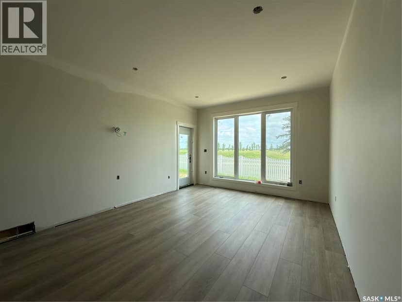 858 DeLaet BAY — photo 12 of 18