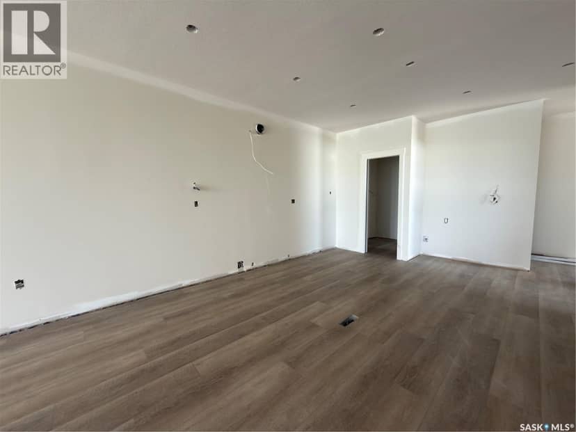 858 DeLaet BAY — photo 8 of 18