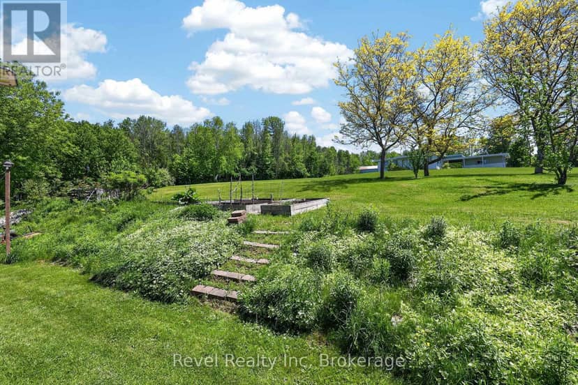 2391 Rumney Road — photo 26 of 31