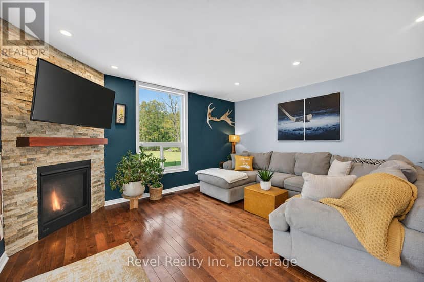 2391 Rumney Road — photo 5 of 31