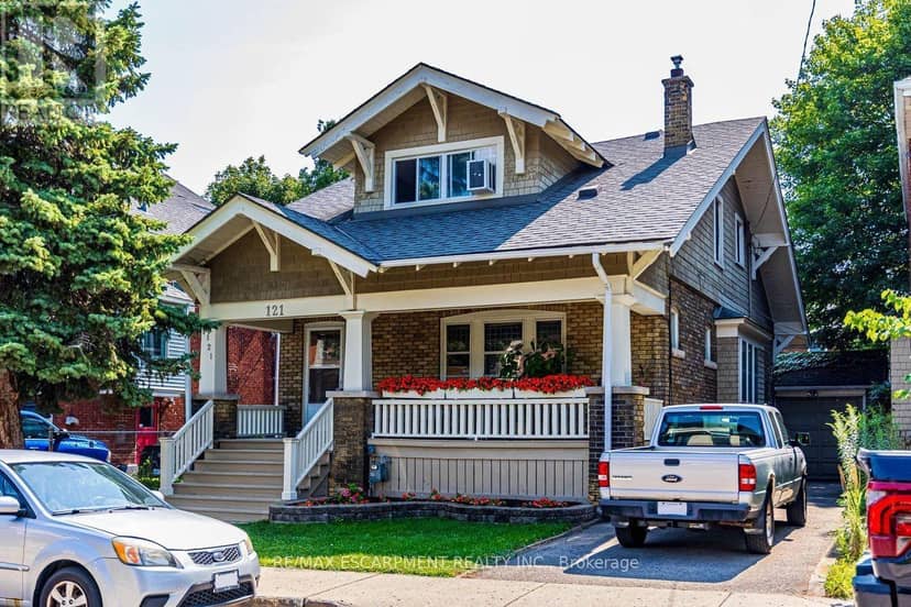 121 Eastbourne Avenue — photo 1 of 40