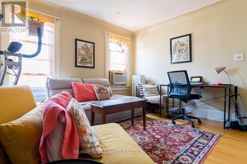 121 Eastbourne Avenue — photo 27 of 40