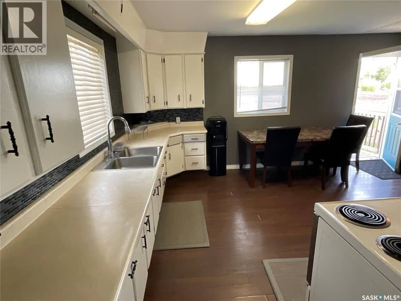 217 3rd STREET N, Wakaw, photo 2