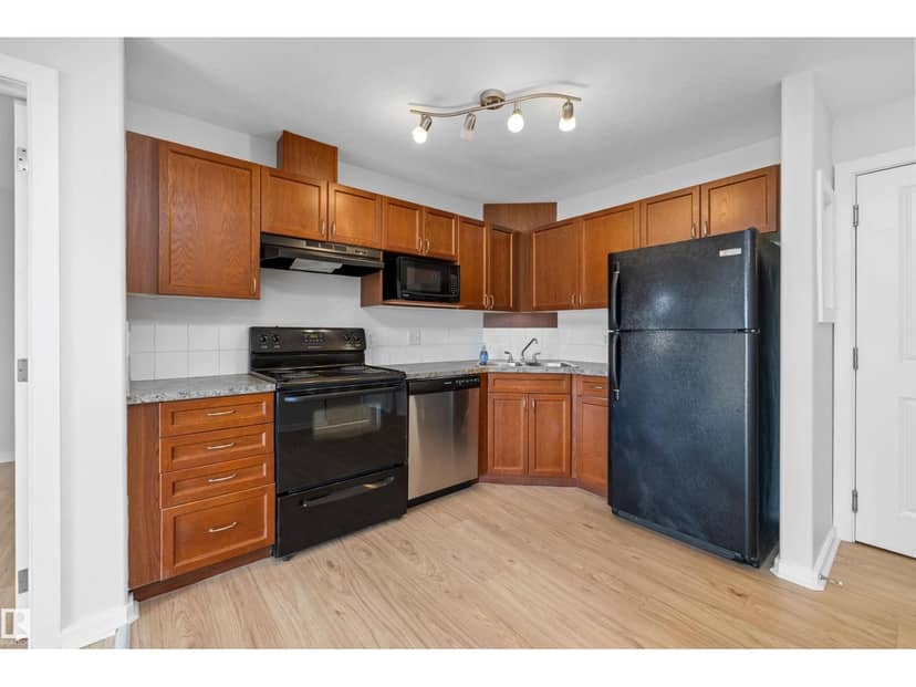 #221 240 Spruce Ridge Rd, Spruce Grove, photo 3