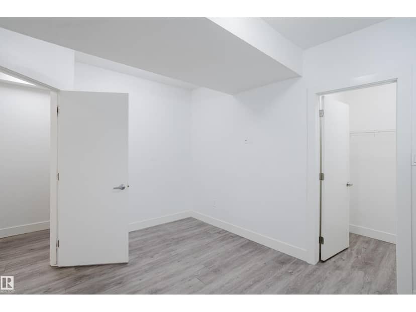 8722 150 ST NW — photo 33 of 34