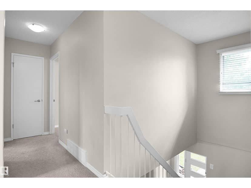 112 Gariepy Cr NW — photo 32 of 40