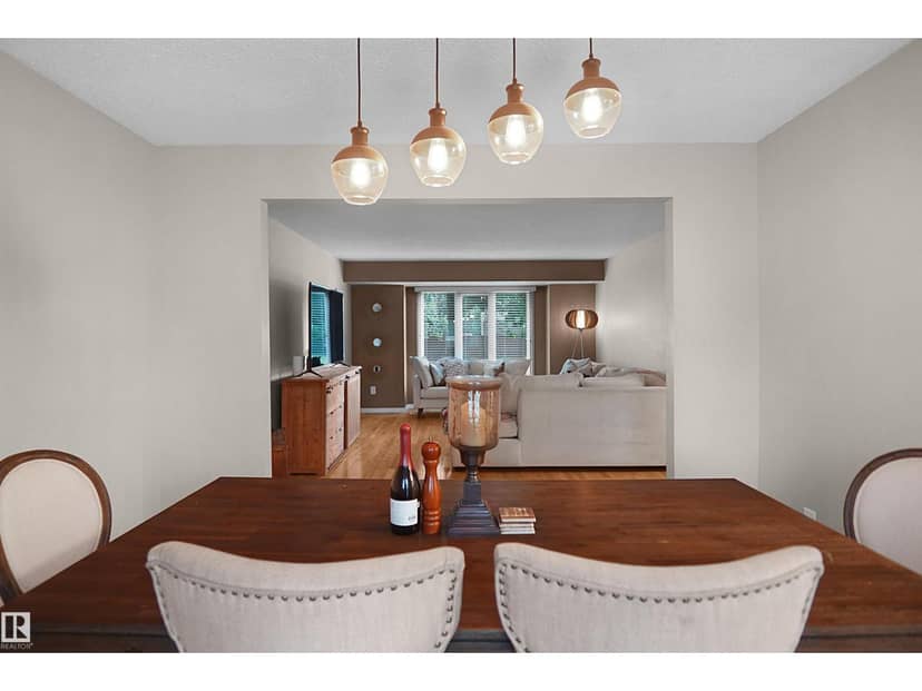112 Gariepy Cr NW — photo 16 of 40