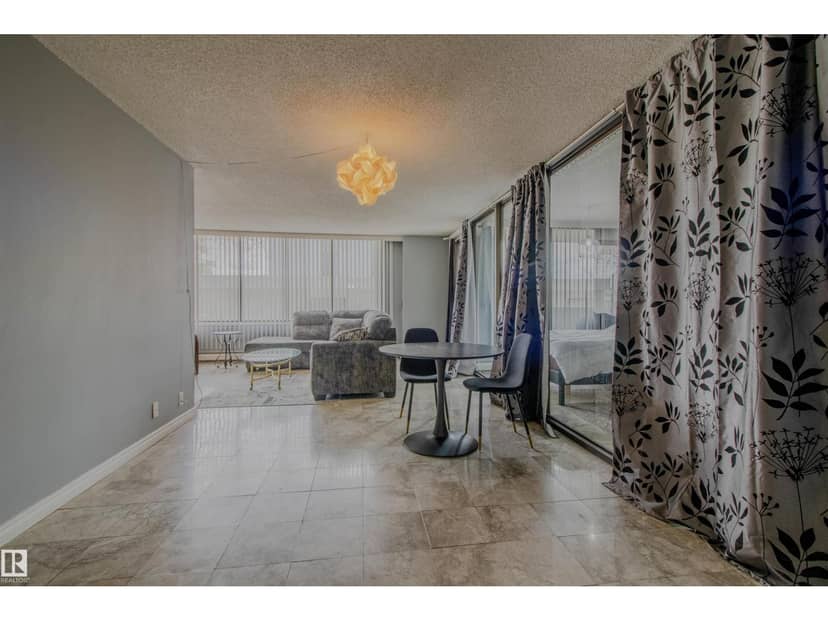#202 8340 Jasper Av NW, Edmonton, photo 5