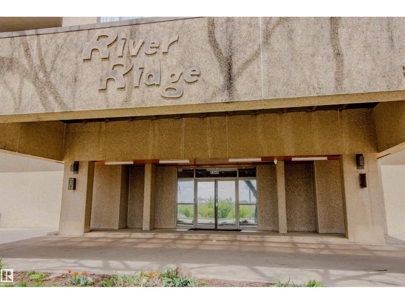 #202 8340 Jasper Av NW, Edmonton, photo 2