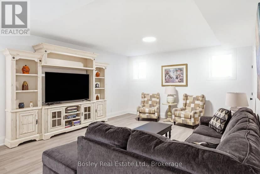 15 Private McKay Drive — photo 37 of 40