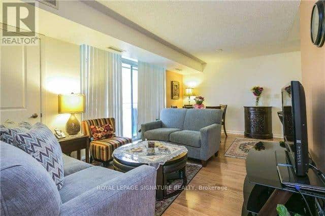 705 - 5793 Yonge Street — photo 18 of 28