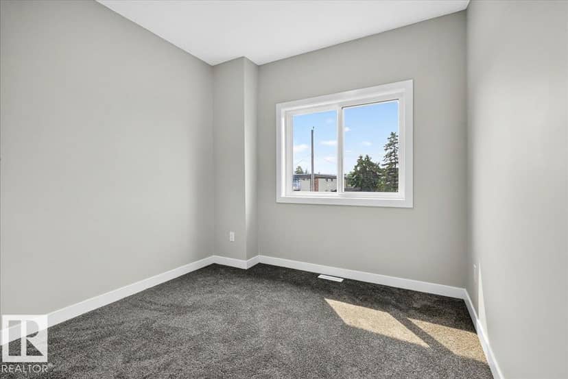 9814 155 ST NW — photo 29 of 40