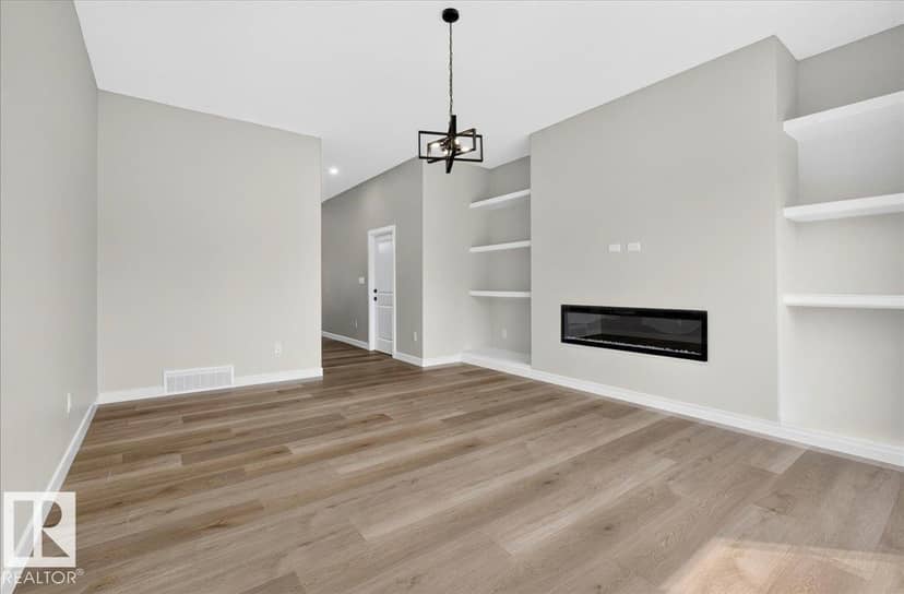 9814 155 ST NW — photo 34 of 40