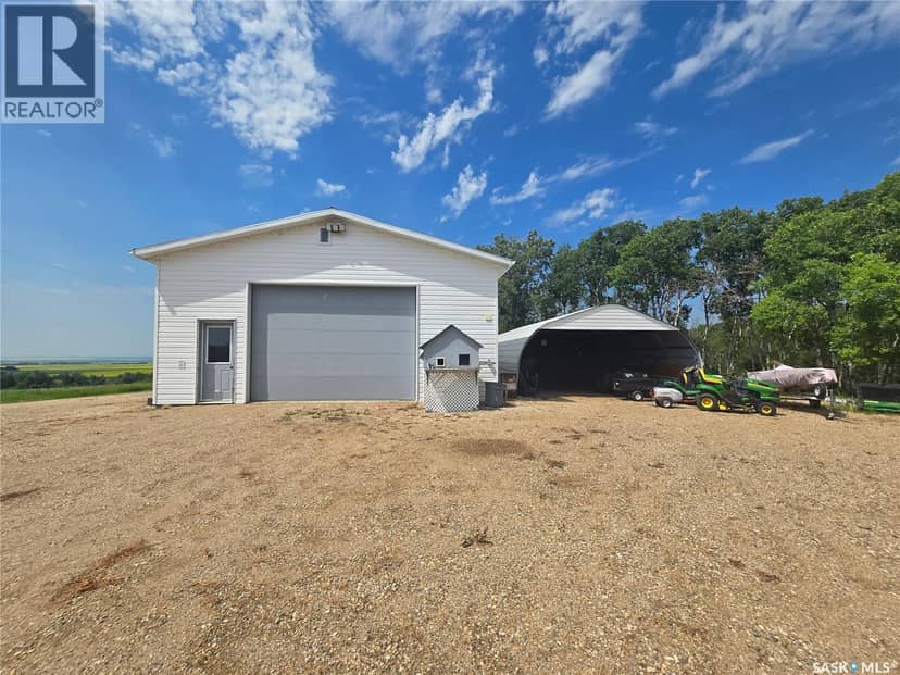 Smandych Acreage — photo 3 of 40