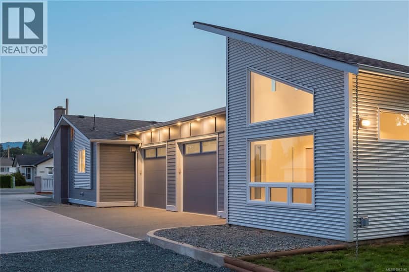 3335 Auchinachie Rd — photo 1 of 8