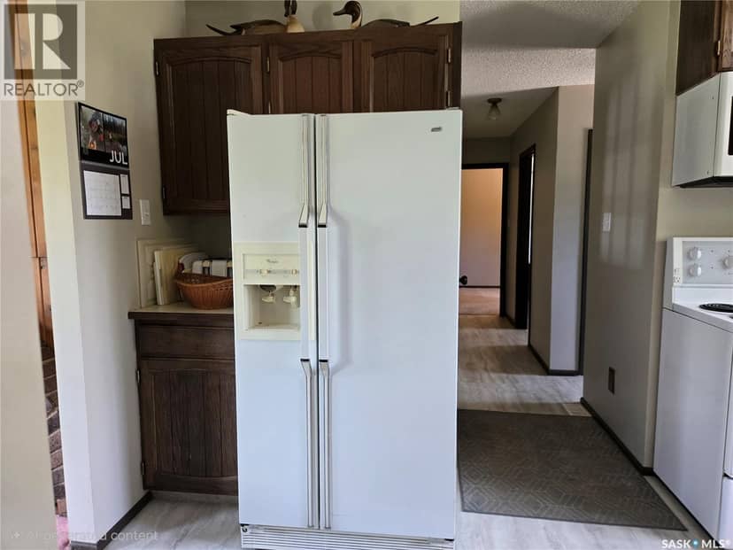 Smandych Acreage — photo 14 of 40