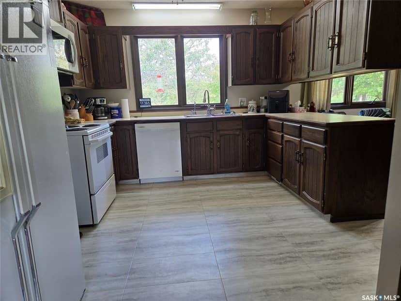 Smandych Acreage — photo 12 of 40