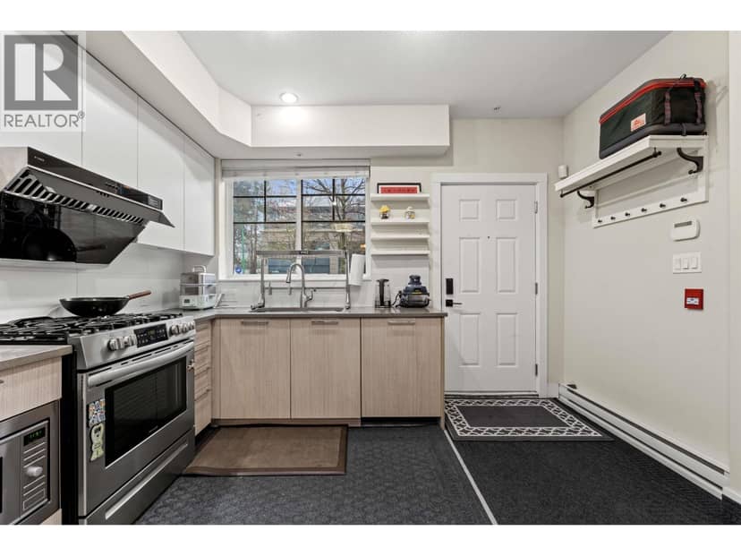 7 5132 CANADA WAY, Burnaby, photo 3