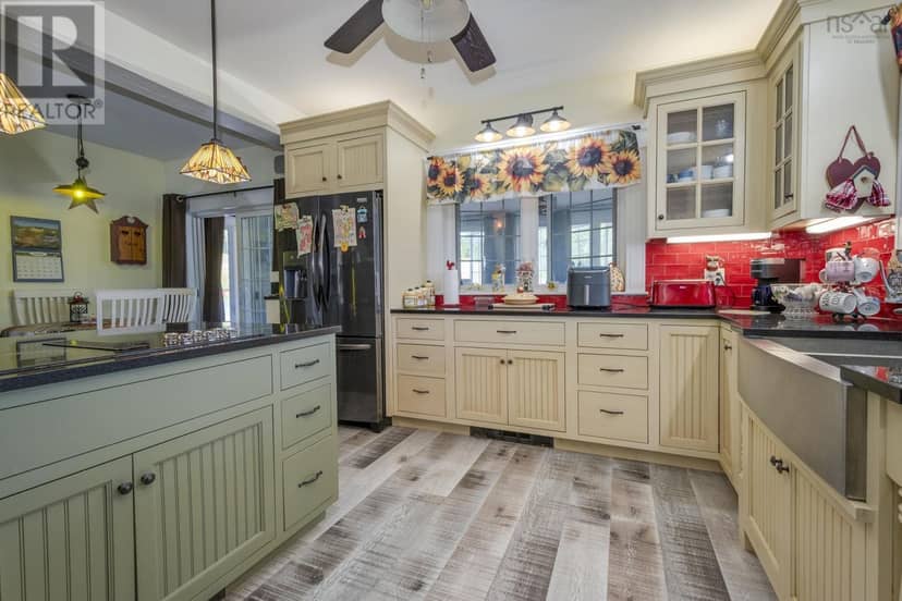 1013 Fall Brook Road — photo 15 of 40