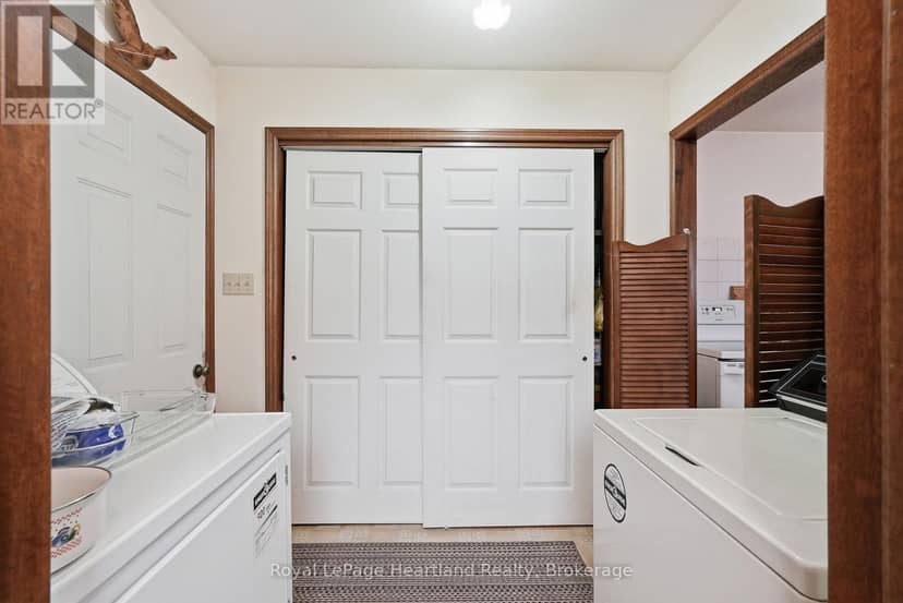 947 Caroline Street — photo 14 of 37