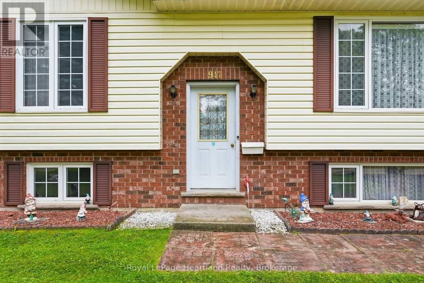 947 Caroline Street — photo 4 of 37