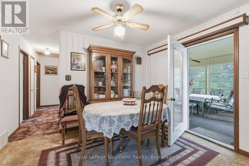 947 Caroline Street — photo 7 of 37