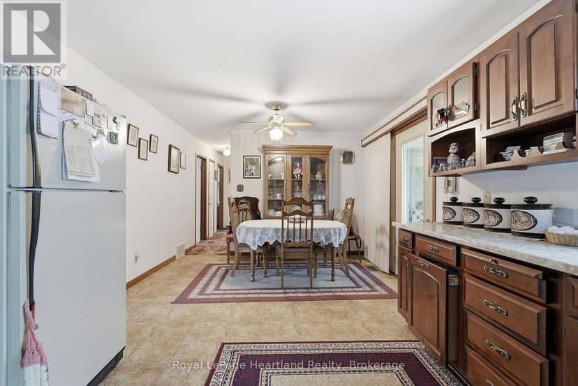 947 Caroline Street — photo 9 of 37
