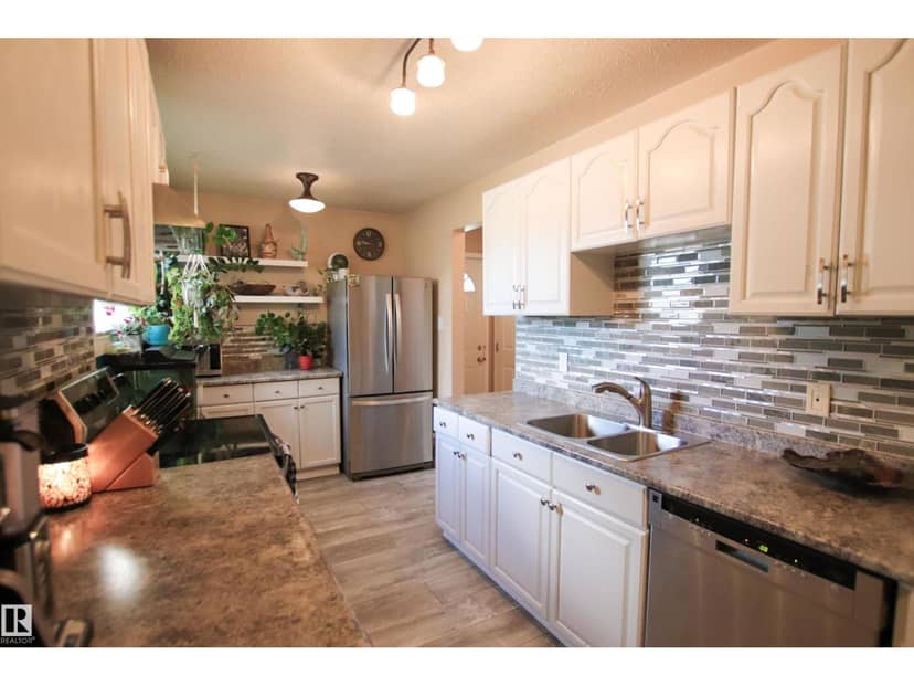 10D Twin Tc NW, Edmonton, photo 5