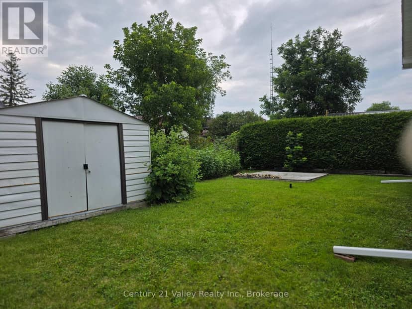 689 Fourth Street — photo 6 of 39