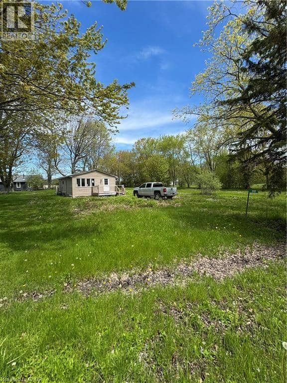 28 DERNER Line, Lowbanks, photo 2