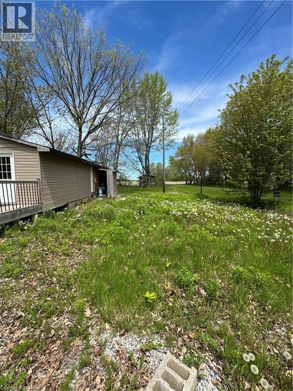 28 DERNER Line, Lowbanks, photo 3