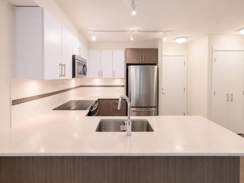 308 8733 160 STREET, Surrey, photo 3