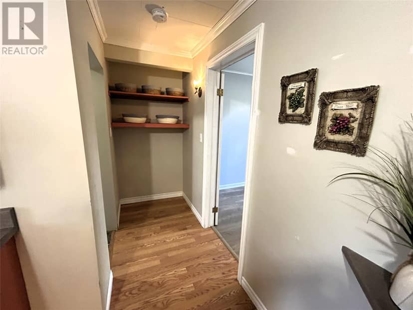 20 Sherwood Place — photo 15 of 35