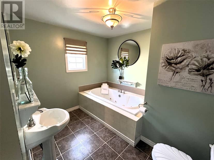 20 Sherwood Place — photo 29 of 35