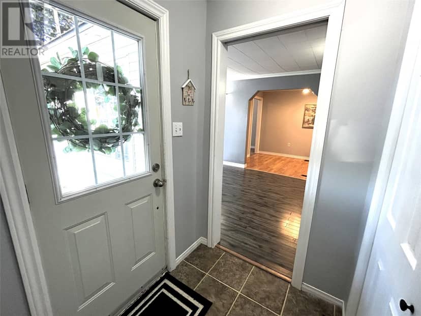 20 Sherwood Place — photo 4 of 35
