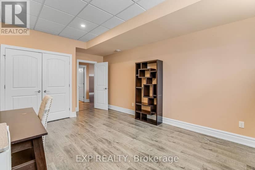 47 Beaver Lane — photo 28 of 37