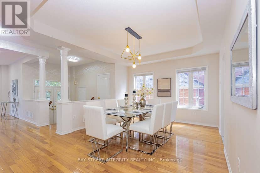 17 Weston Crescent — photo 11 of 32