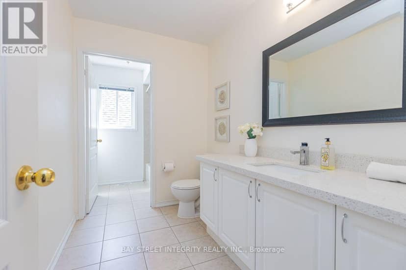 17 Weston Crescent — photo 26 of 32