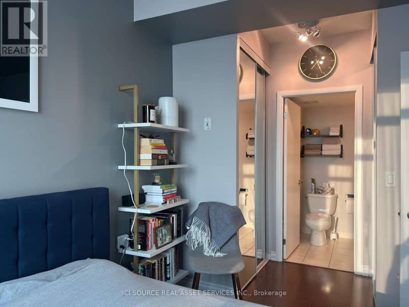 2612 - 219 Fort York Boulevard — photo 7 of 24