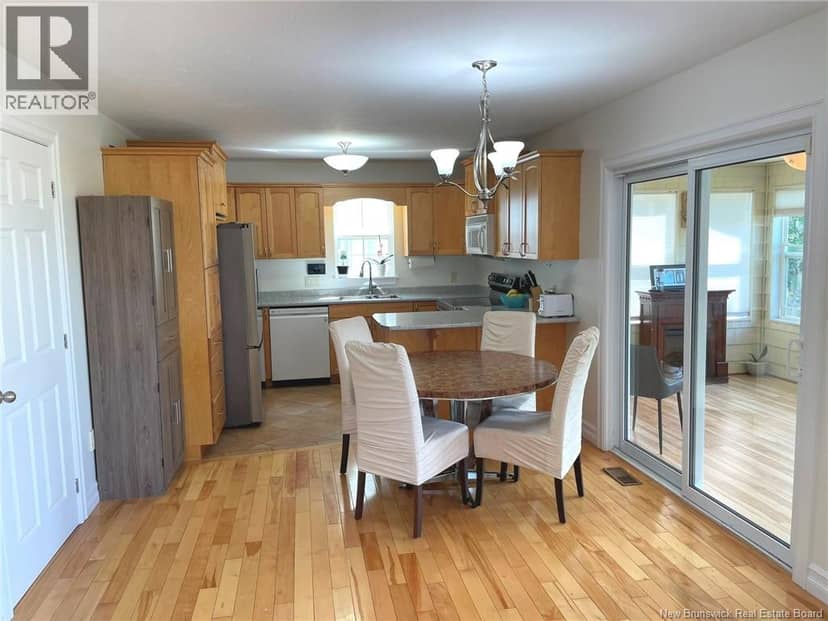 11 Wilson Road — photo 4 of 40