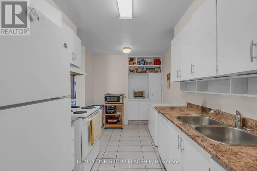 1401 - 61 Richview Road — photo 9 of 20