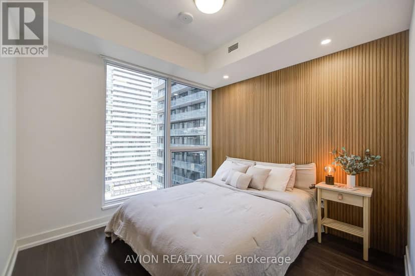 1605 - 15 Mercer Street — photo 10 of 27