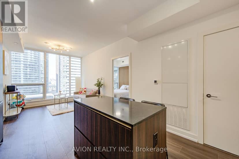1605 - 15 Mercer Street — photo 5 of 27